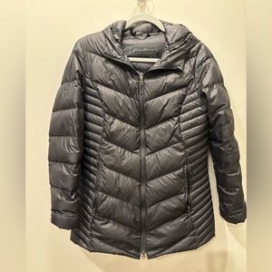 Women's Medium Eddie Bauer eb650 Jacket
